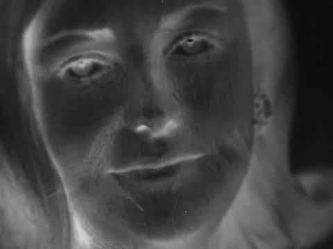 Salvare il volto di una comunità recuperando gli archivi fotografici. Il caso Bruno Risso.
